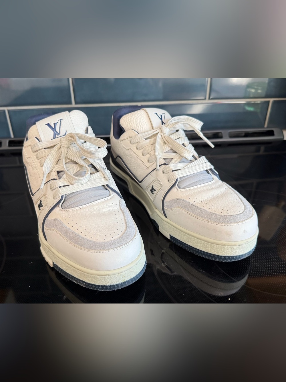 Louis Vuitton White and Navy Signature LV Trainer Sneakers - Men - Picture 3 of 6